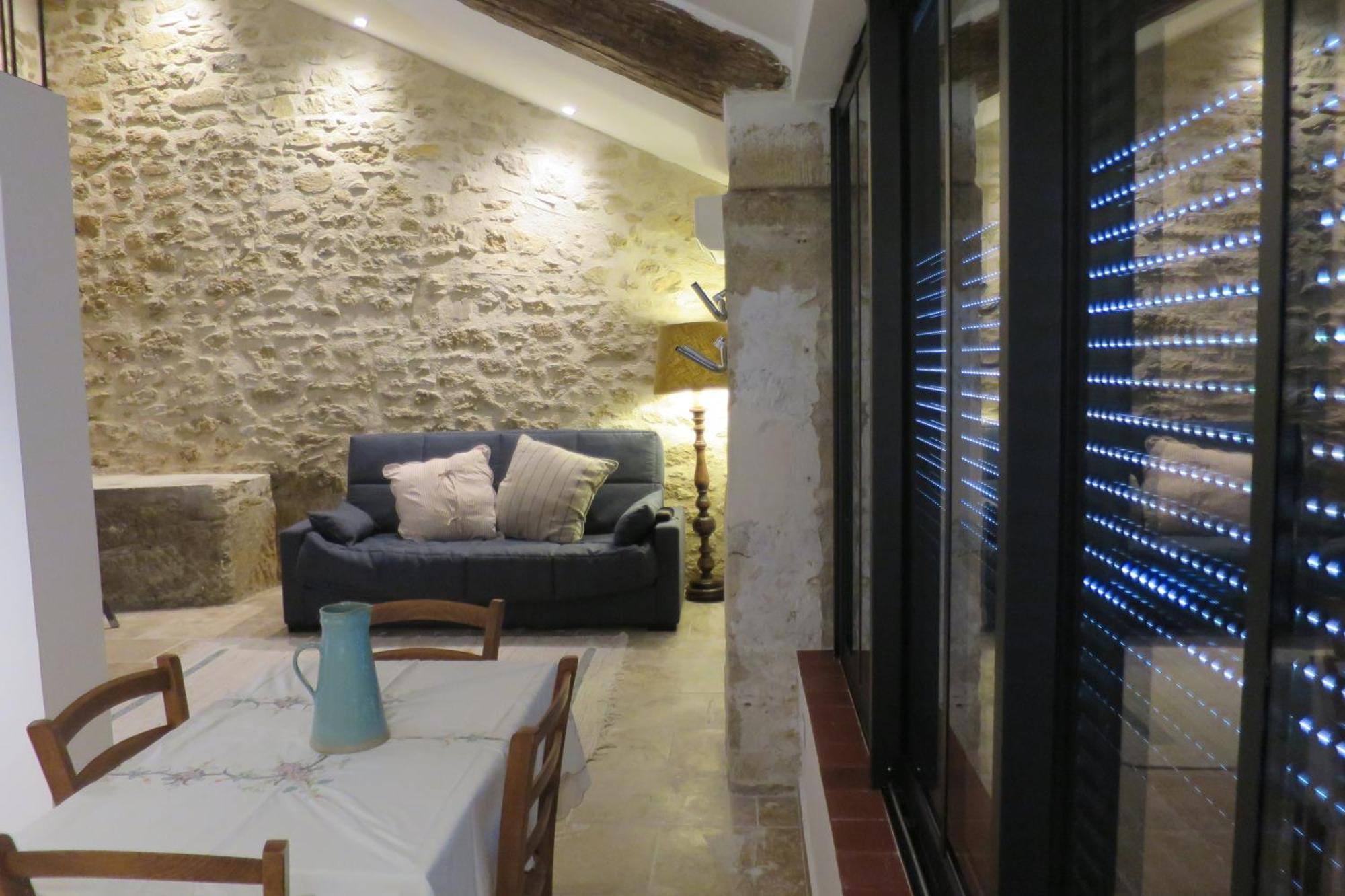 La Grotte Apartment Serignan-du-Comtat Bagian luar foto