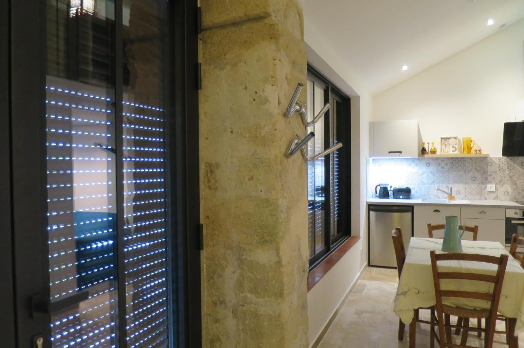 La Grotte Apartment Serignan-du-Comtat Bagian luar foto